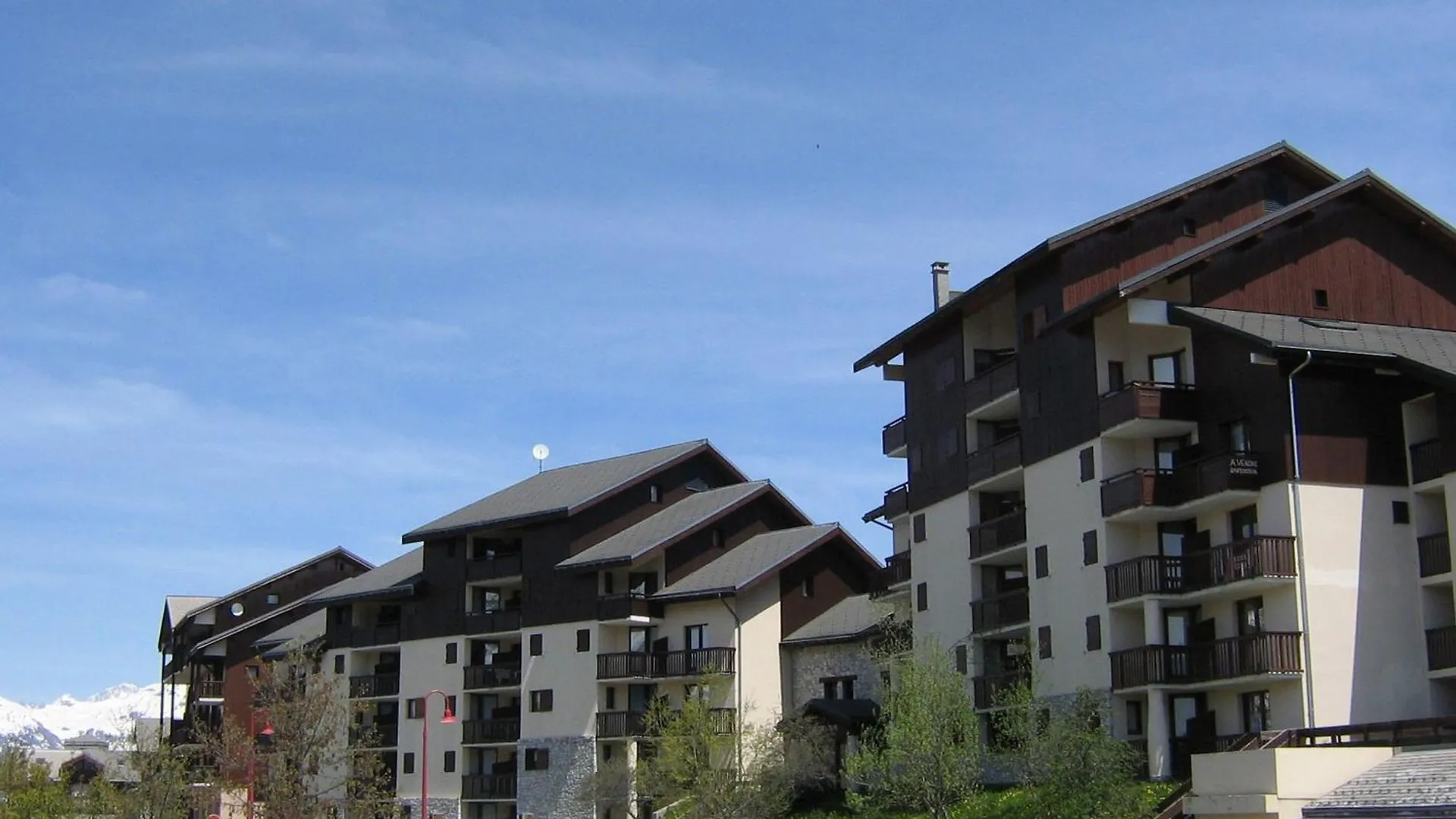 Studio Pour 4 Personnes A Vallandry, Au Centre Et Proche Des Pistes, Avec Vue Montagne - Fr-1-411-940 0*, Landry