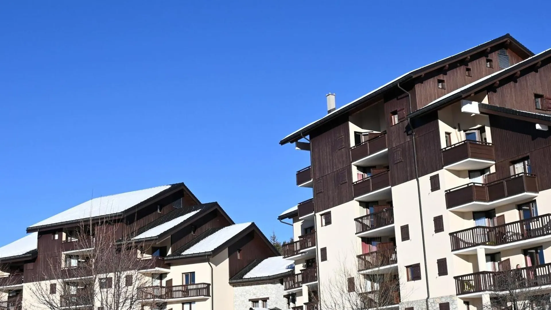 Apartment Studio Pour 4 Personnes A Vallandry, Au Centre Et Proche Des Pistes, Avec Vue Montagne - Fr-1-411-940